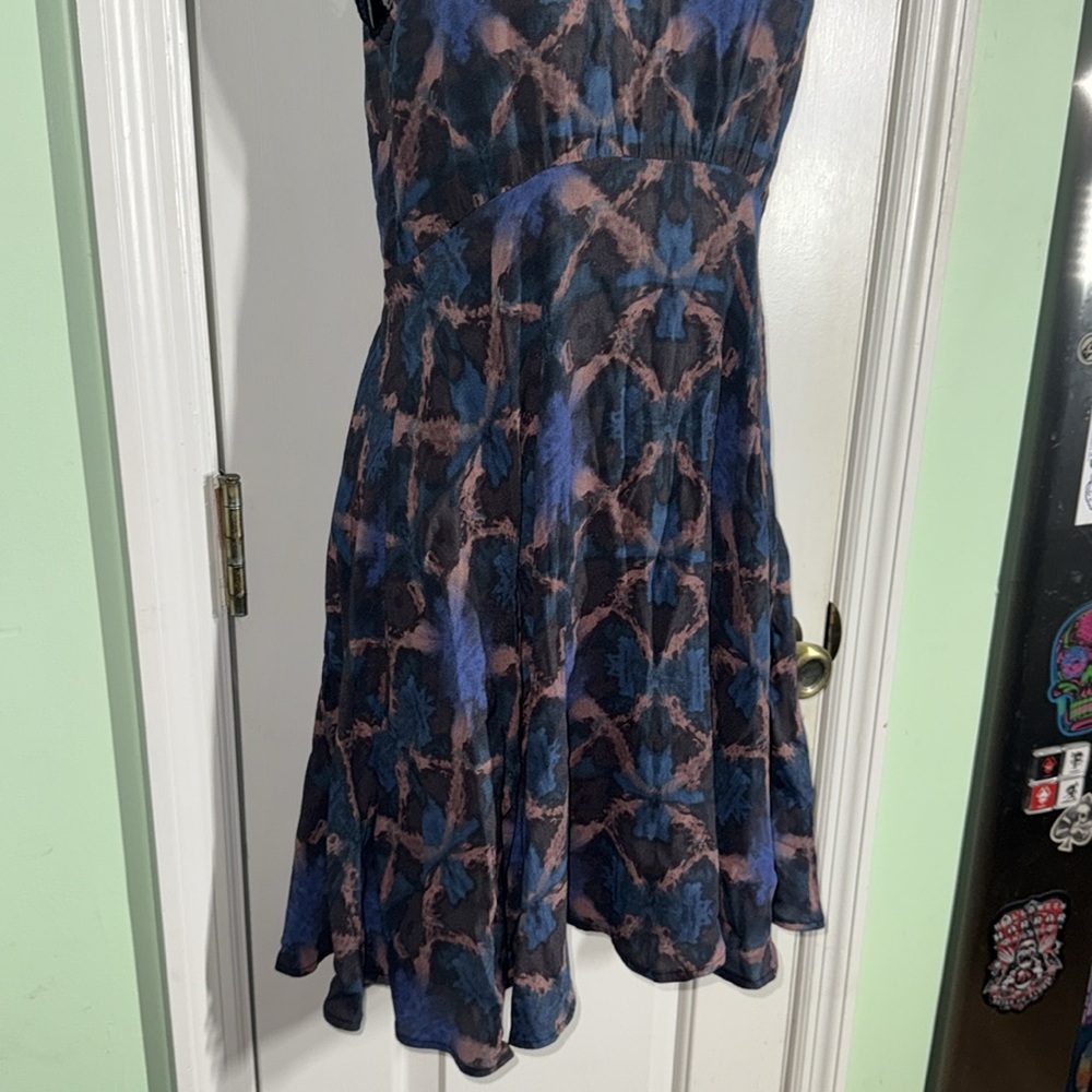 Free People Blue & Pink Pattern Sleeveless Mini Dress Fun Flirty Boho Size 2 - Picture 3 of 12